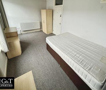1 bedroom in a house share to rent - Photo 6