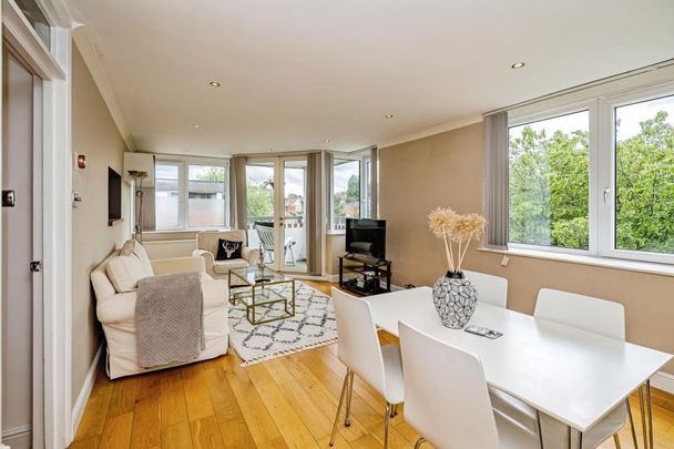 2 bedroom flat to rent - Photo 1
