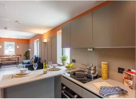 6 Bed Premium Ensuite - Photo 5