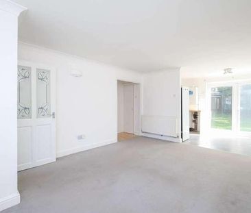 Cotswold Court, Horsham, RH13 - Photo 1