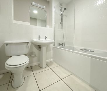 2 bedroom flat to rent, - Photo 4