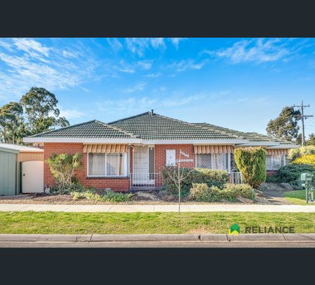 48 Golden Square Crescent, Hoppers Crossing, Vic 3029 - Photo 2