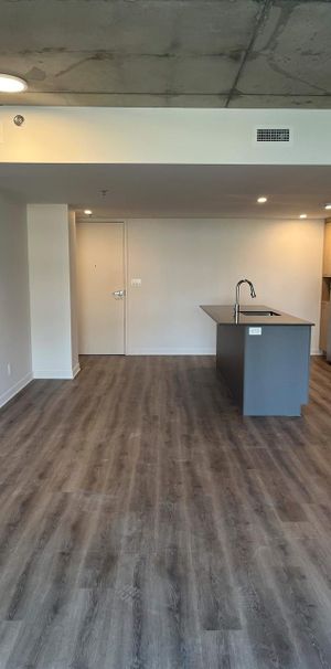 2 CH - 1 SDB - Terrebonne - $2,000 /mo - Photo 1