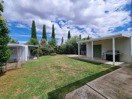 Well Appointed Family Home - Photo 3