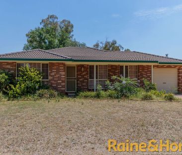 Convenient Family Home - Photo 1