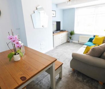 2 Bed - 10 Monk Bridge Avenue, Leeds - LS6 4HR - Professional - Photo 4