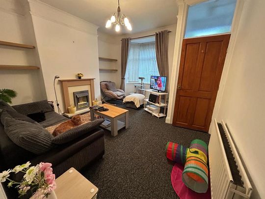 2 bedroom terraced house to rent - Photo 1