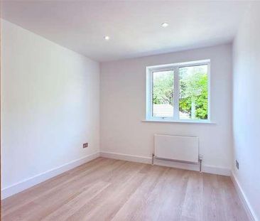 Cliff Drive, Canford Cliffs, BH13 - Photo 3