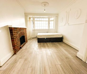 6 bedroom terraced house to rent - Photo 5