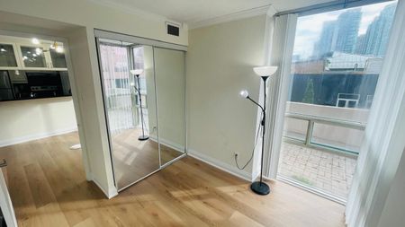 For Lease - 265 Enfield Place Unit# 204, Mississauga, Ontario - Photo 5