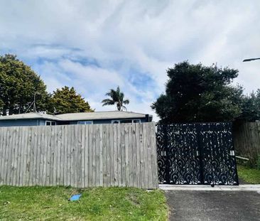 Charming 3 bedroom property in prime location - Photo 4