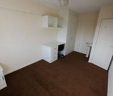 4 bedroom detached house to rent - Photo 5