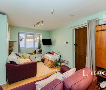 Studio to rent - Photo 5