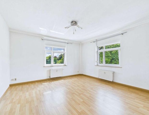 Gepflegte 2-Raum-Wohnung mit Wintergarten/Loggia in Auerbach - Foto 1