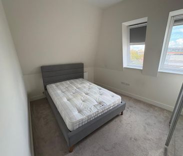 3 bedroom flat to rent - Photo 5