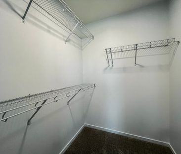 Special Incentive. Brand New 3 Bed + Den Upper Floor | 1727 Sq Ft |... - Photo 3