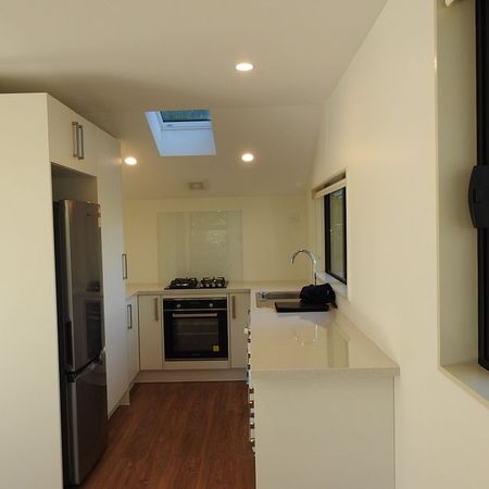 Comfort, Space & Convenience in the Heart of Ngaio - Photo 3