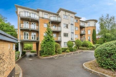 1 Bed Flat, Rosida Gardens, SO15 - Photo 4