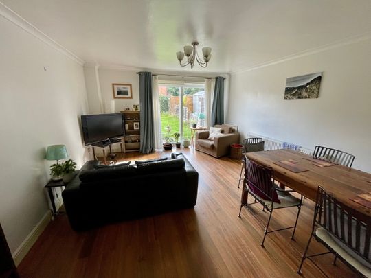 2 bedroom terraced house to rent - Photo 1