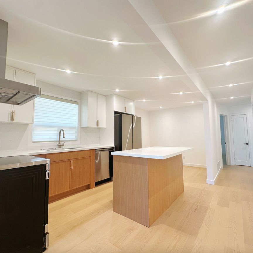 For Lease - 36 Rockport Crescent Unit# Main, Richmond Hill, Ontario - Photo 1