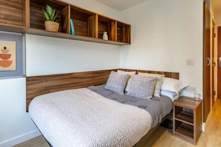 Deluxe Ensuite - Photo 5