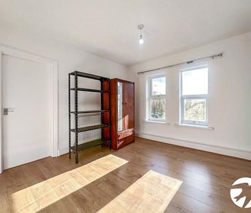 3 bedroom end of terrace house to rent - Photo 5