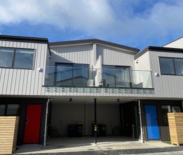 Brand new, 2 bedroom, 2 bathroom & 2 living room - Photo 3