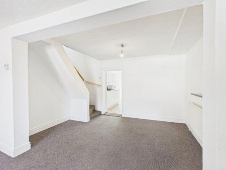 2 bedroom terraced house to rent - Photo 2