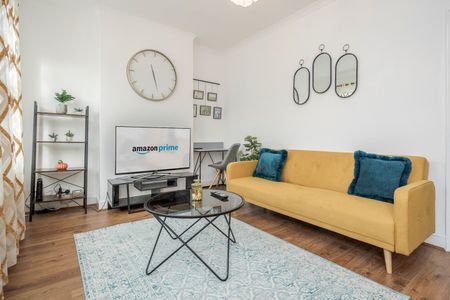 3 Bed Maisonette, Morieux Road, E10 - Photo 3