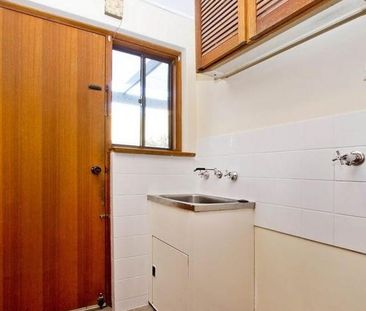 Low-Maintenance Living in a Prime Location - Photo 6