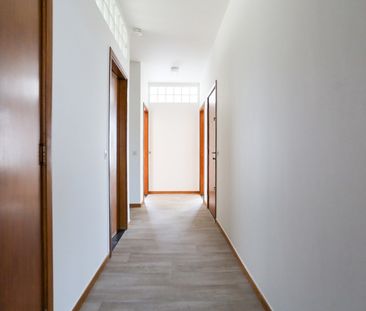 Ruim, karaktervol appartement centrum Beveren - Photo 5