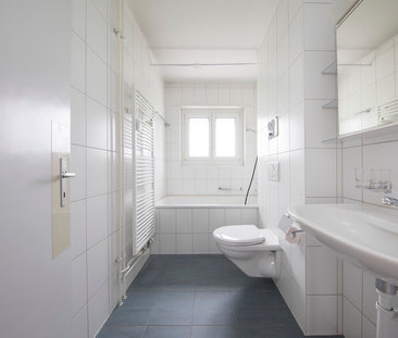 Grosszügige 4-Zimmerwohnung an ruhiger Lage! - Foto 4