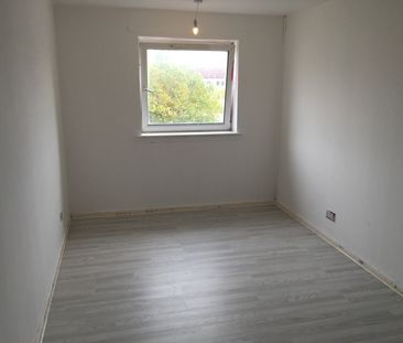 3 Bed Flat, Napier Place, G51 - Photo 3