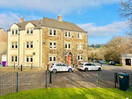 2 bedroom flat to rent - Photo 2