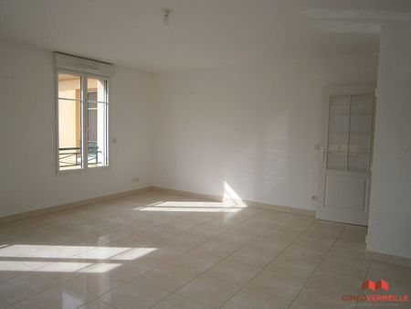 Location Appartement 2 pièces 65m² - Photo 2
