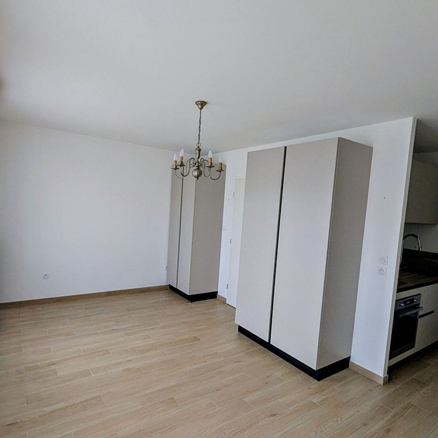 Location Appartement 1 pièce 26m² - Photo 1