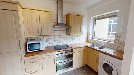 3 bedroom terraced house to rent - Photo 4