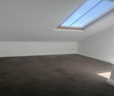 1 bed flat to rent in Powderham Crescent, Exeter, EX4 - Photo 2