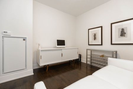 For Lease - 170 Avenue Road Unit# 211, Toronto, Ontario - Photo 5