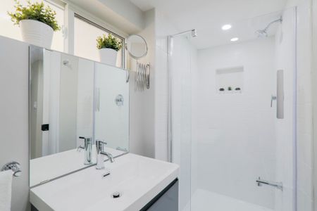 For Lease - 4 Freeman Street, Toronto, Ontario - Photo 3