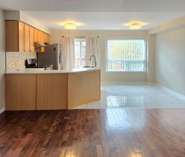 For Lease - 7212 Sedan Square, Mississauga, Ontario - Photo 5