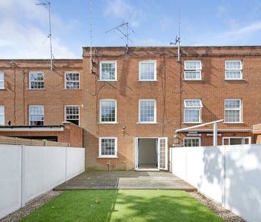 4 Bedroom House To Let - Photo 5