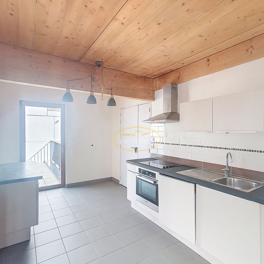 Location Appartement 3 pièces 93m² GONDRECOURT LE CHATEAU 55130 - Photo 1