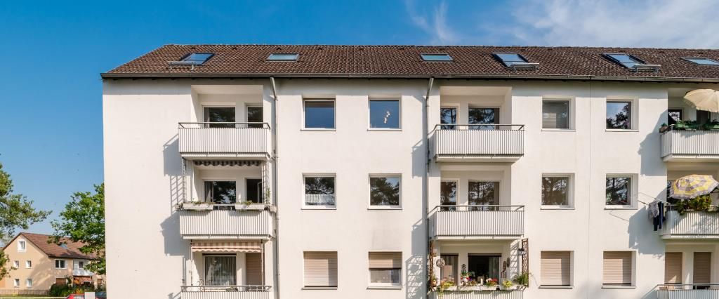 Teilsanierte 3-Zimmer-Wohnung mit Balkon in Celle! - Foto 1