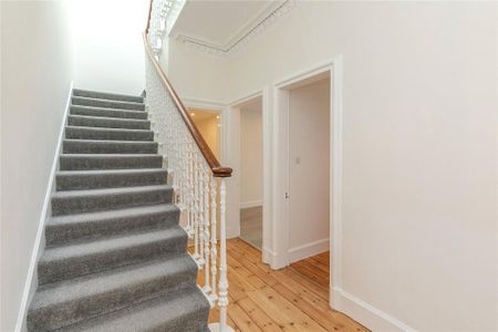 4 bedroom terraced house to rent - Photo 2