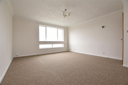 Clevedale Court, Cleeve Wood Road, Bristol, BS16 - Photo 3