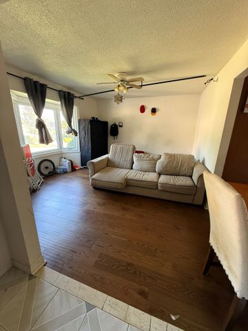 For Lease - 166 Kulpin Avenue Unit# Main floor, Bradford West Gwillimbury, Ontario - Photo 4