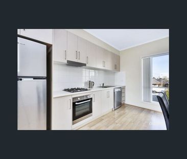 OPEN TO VIEW WEDNESDAY 29th OCTOBER 4.45pm - 5.10pm - Photo 1