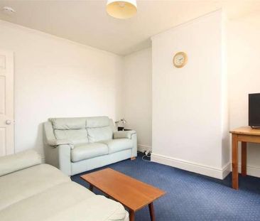 Coronation Avenue, Bath, BA2 - Photo 1