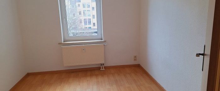 großzügige 3 Raumwohnung nur 5 Minuten mit den Öffentlichen vom Zentrum entfernt - Foto 1